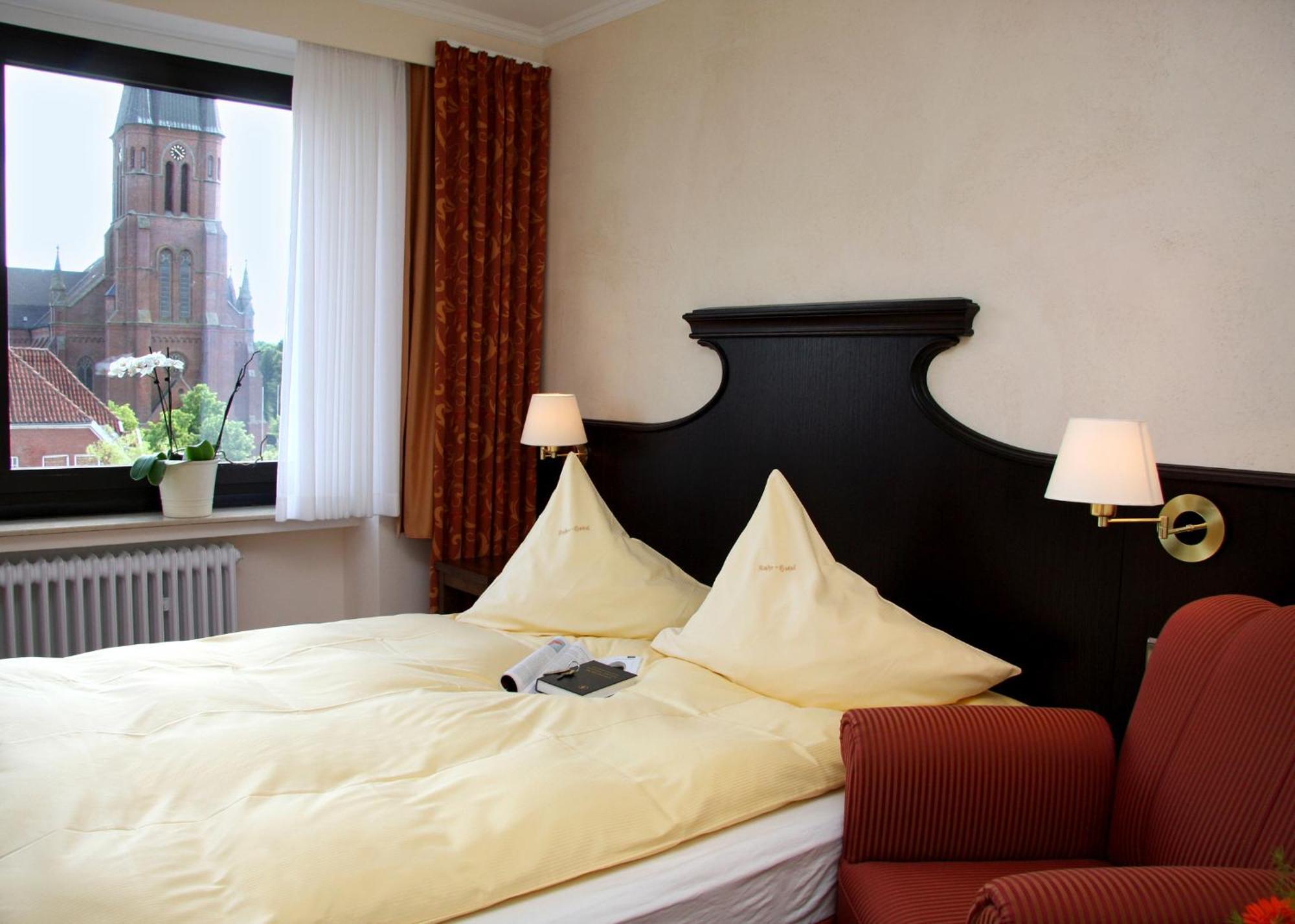 Altes Gasthaus Kuhr - Hotel & Restaurant Papenburg Ngoại thất bức ảnh
