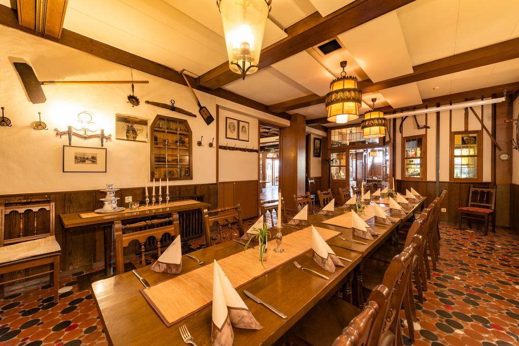 Altes Gasthaus Kuhr - Hotel & Restaurant Papenburg Ngoại thất bức ảnh