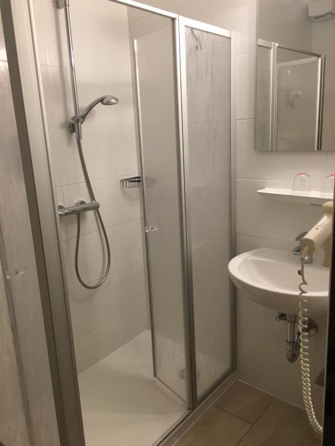 Altes Gasthaus Kuhr - Hotel & Restaurant Papenburg Ngoại thất bức ảnh